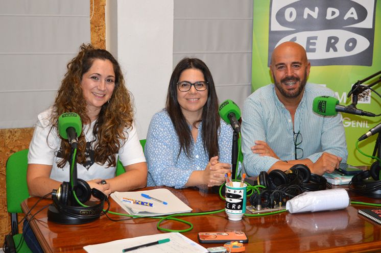 María del Mar de la Torre, Esther Cabezas y Andrés Barbero.