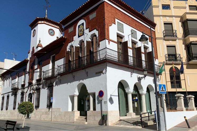 Ayuntamiento de Puente Genil.