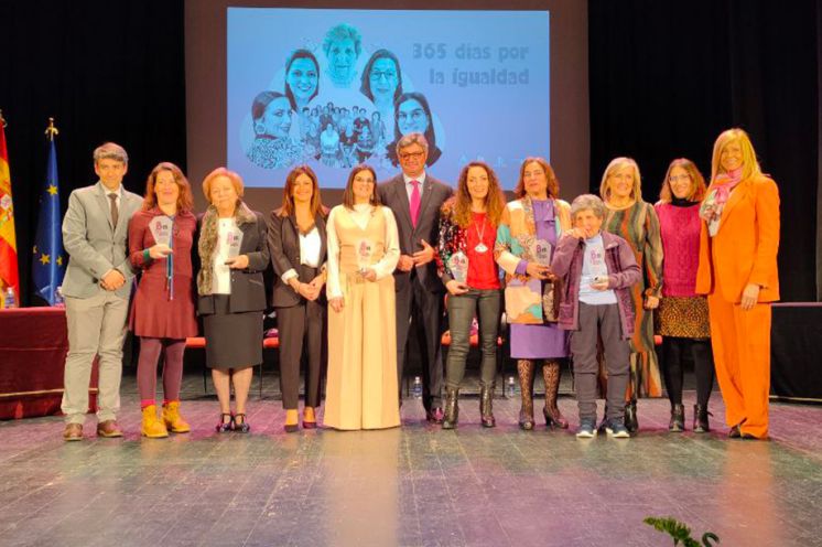 El Ayuntamiento distingue a seis mujeres en diferentes ámbitos dentro del acto "Pontanas (In)Visibles"