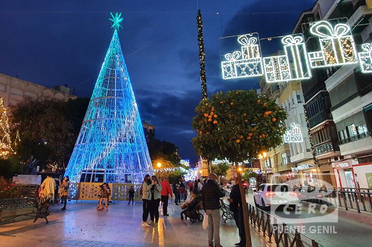 Alumbrado navideño en Puente Genil.