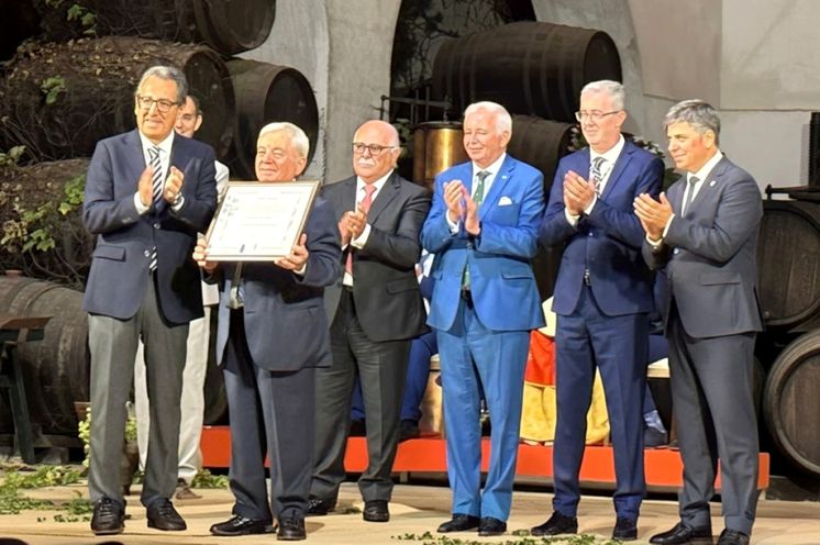 Acto de entrega del nombramiento.
