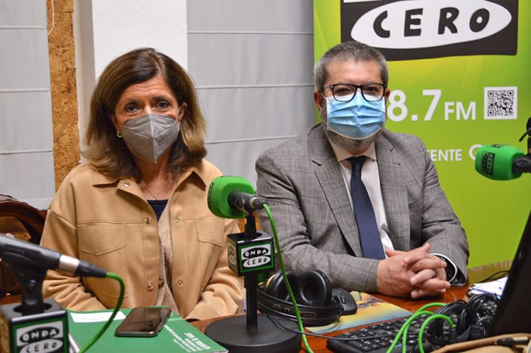María Jesús Botella y Pedro Castro.