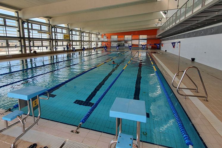 Foto de archivo de la piscina.