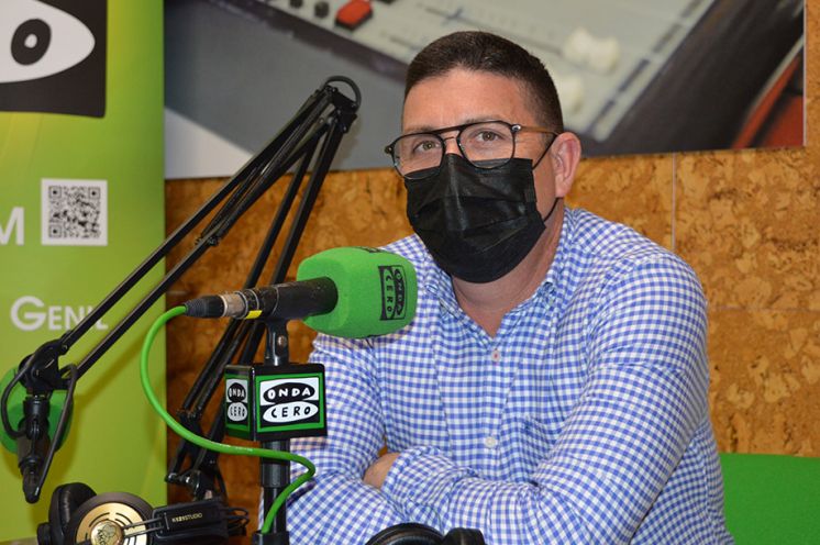 Francis Cabeza.