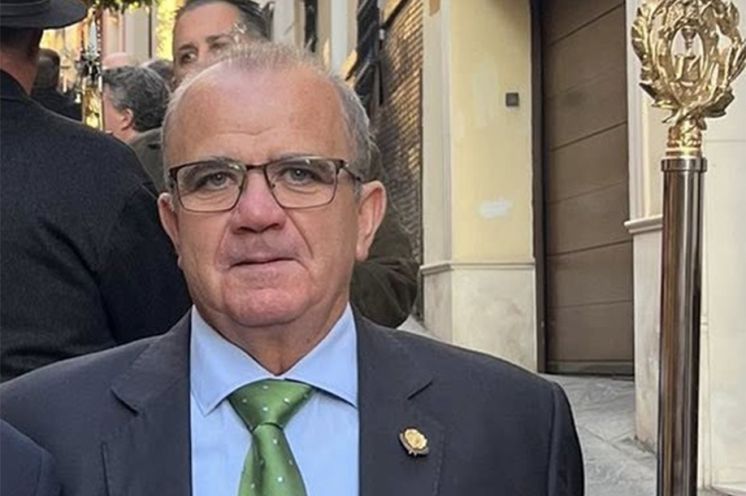 José Luis Vela.