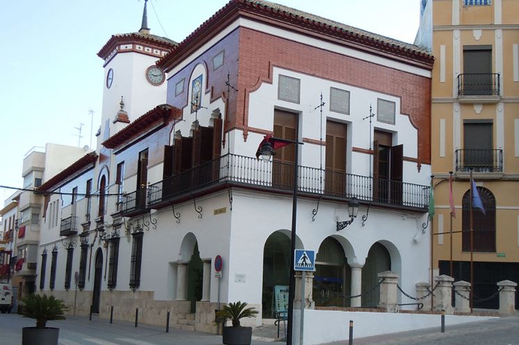 Ayuntamiento de Puente Genil.