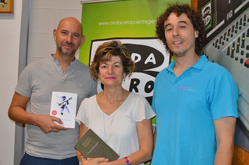 Manuel Ramos y María Ángeles Pérez junto a Paco García.