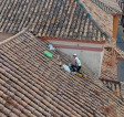 La Cofradía de la Purísima invierte cerca de 5.000 euros en importantes trabajos de conservación de los tejados del Santuario de la Patrona