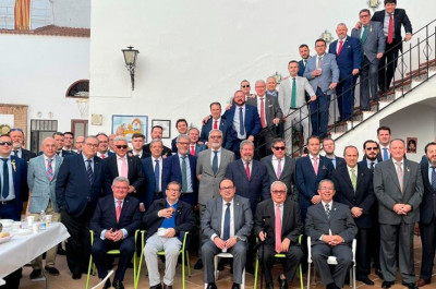 La Schola Cantorum Santa Cecilia distinguida con la Bandera de Andalucía de las Artes de la Junta