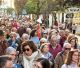Una manifestación recorre el centro de Puente Genil reivindicando mejoras sanitarias