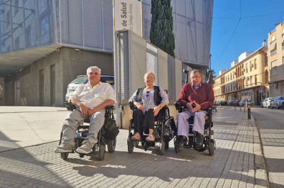 La Plataforma de Personas con Movilidad Reducida pide mejoras en la accesibilidad de las calles de Puente Genil